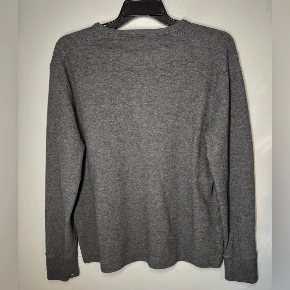 Banana Republic “blurring boundary